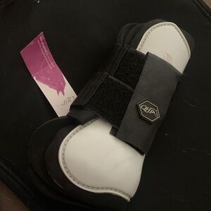 HP Black and White open front boots